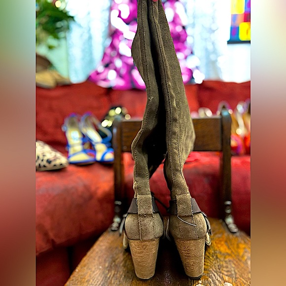 Dolce Vita Tan Dark Taupe Hawthorne Suede Boot - Picture 3 of 11